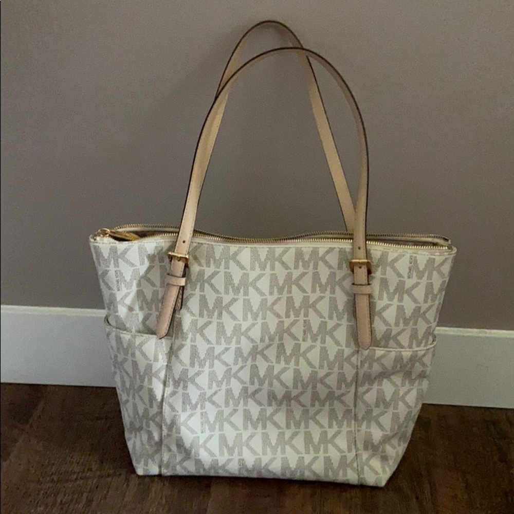 COPY - Michael Kora Jet Set Tote - Vanilla